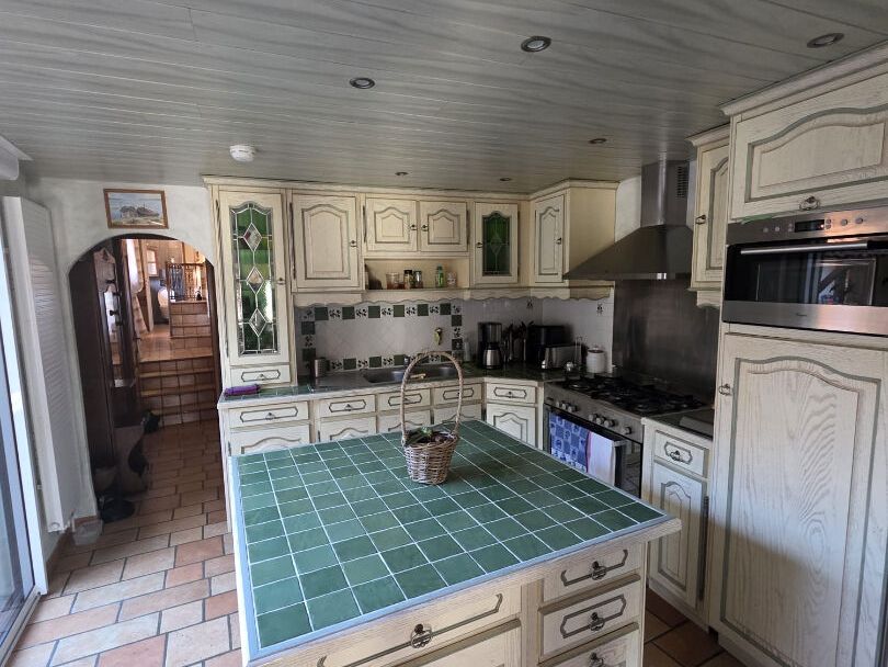MAISON ATYPIQUE  DE 130 m2